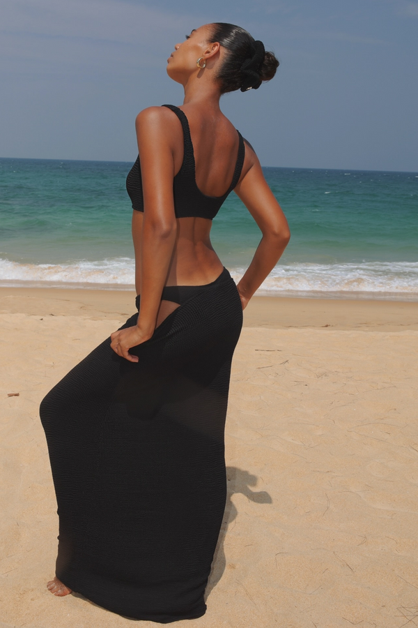'Black' Scrunch Maxi Skirt