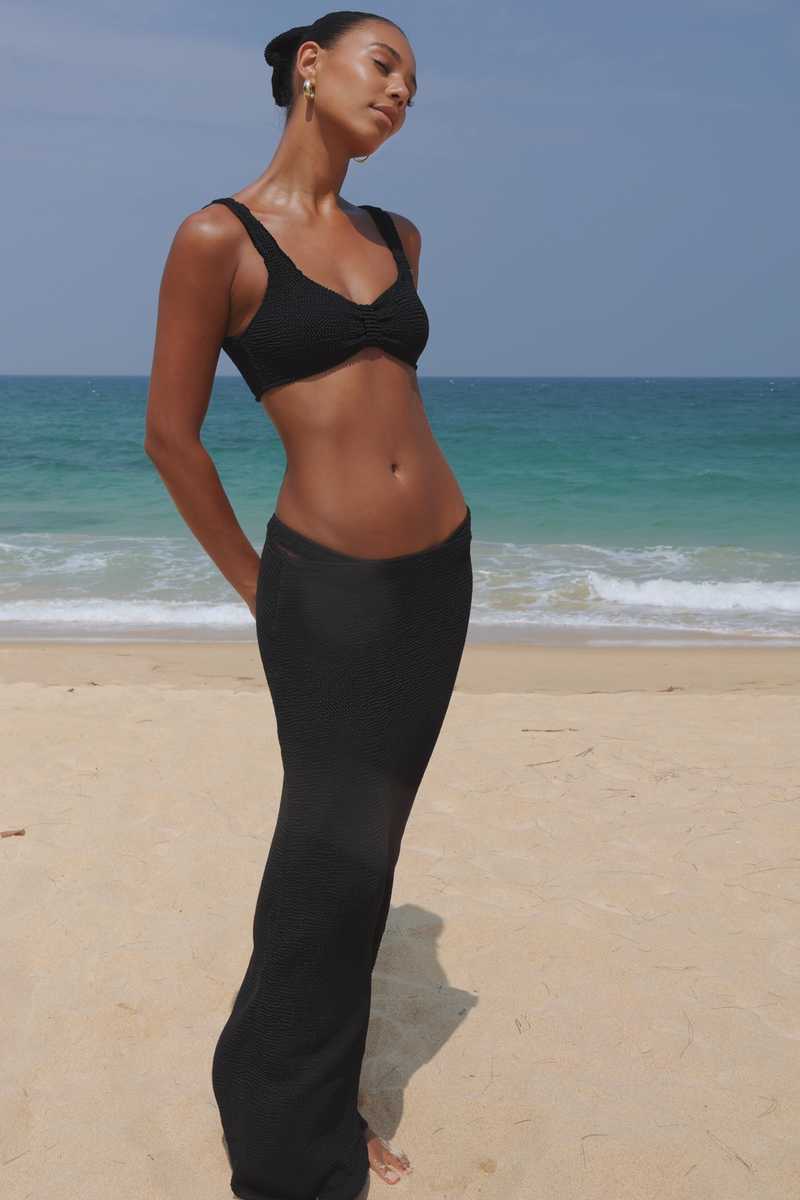 'Black' Scrunch Maxi Skirt