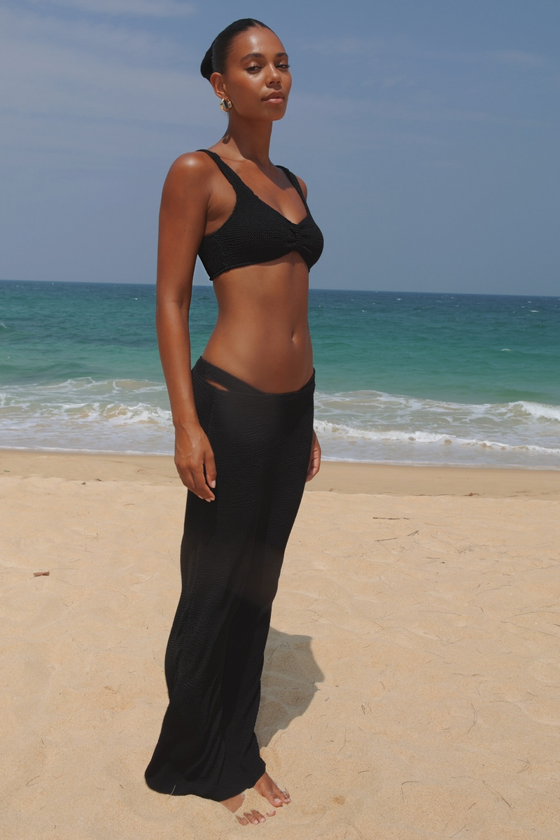 'Black' Scrunch Maxi Skirt